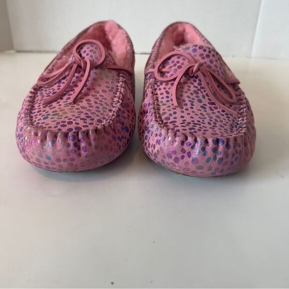 UGG Girls Dakota Spots Pink Iridescent Rainbow Dots Moccasin Slippers Size 6 - Picture 5 of 12